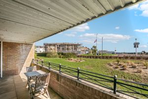 Photo 18- click for photo gallery